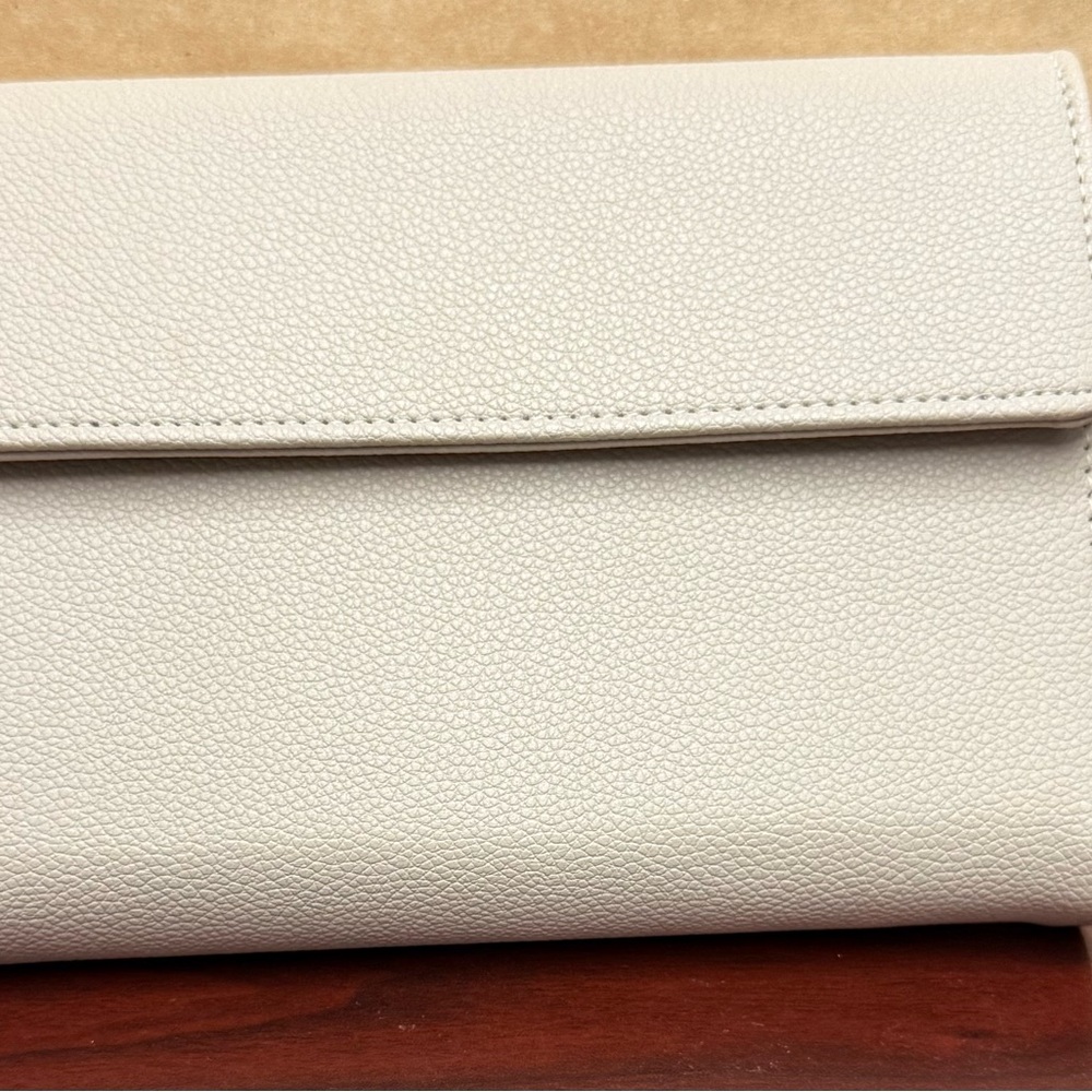 Elegant Cream Wallet